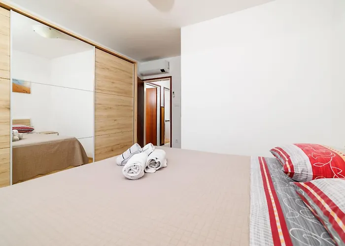 Apartment Renata Palit